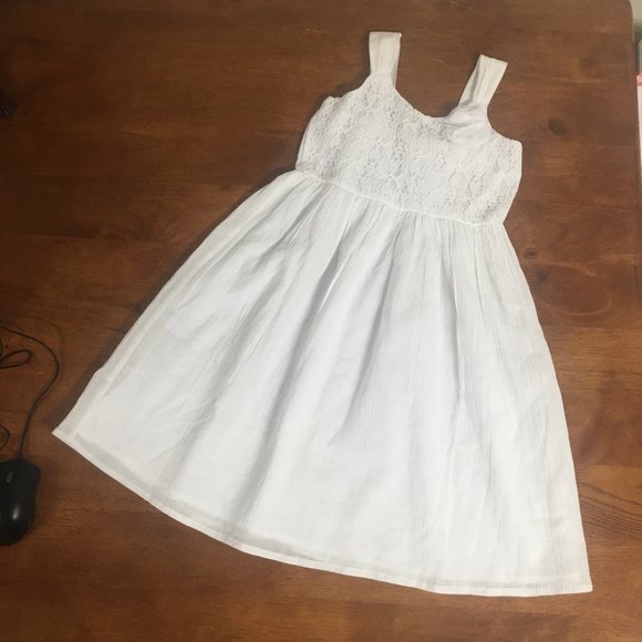 Little Girls Sleeveless Dress - Picture 1 of 6